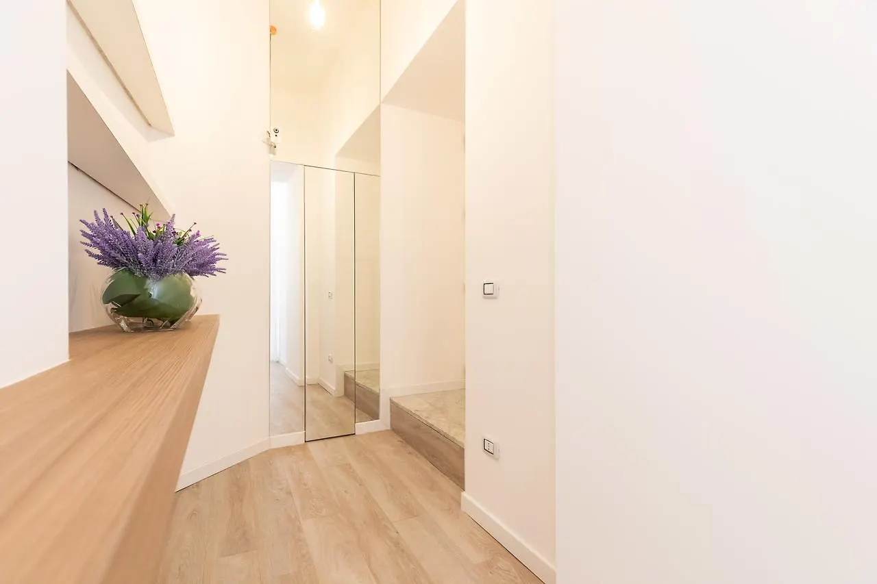 Palazzo Della Porta Bed & Breakfast Naples 5*,  Italy